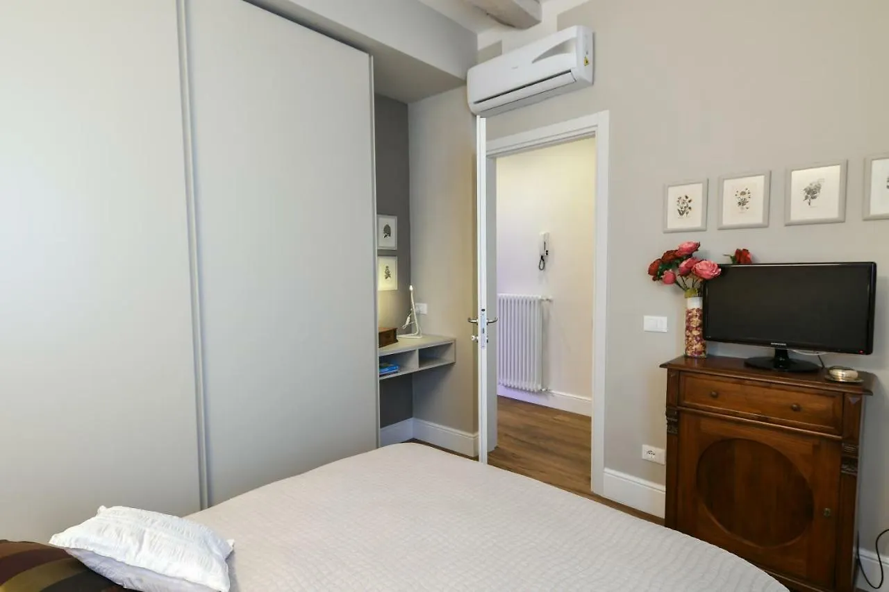 Oltrarno'S Sweet Rose - Free Parking! Appartement Florence