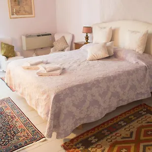 3* Bed & Breakfast La Rosa Townhouse