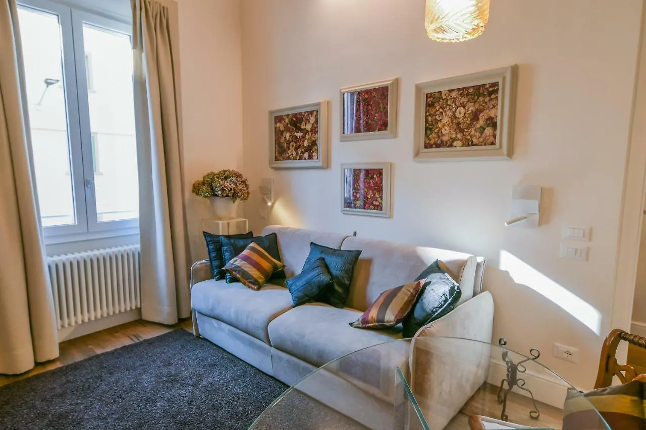 Oltrarno'S Sweet Rose - Free Parking! Apartment Florence 0*,  Italy